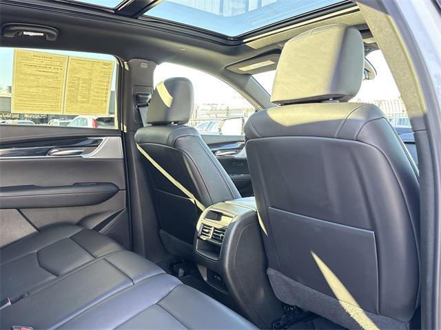 used 2025 Cadillac XT5 car, priced at $42,700