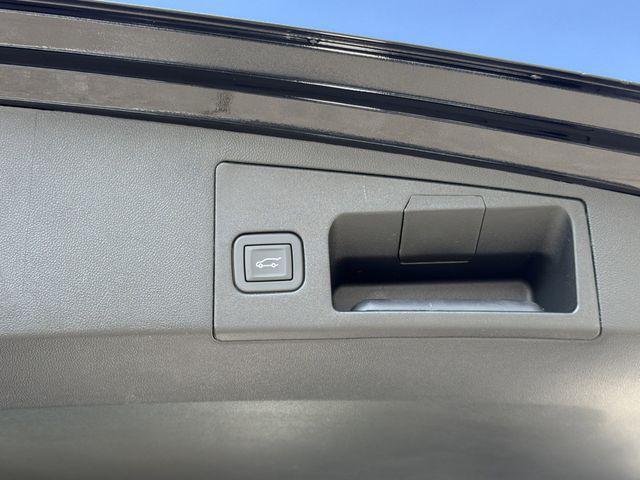 new 2026 Cadillac XT5 car, priced at $60,715