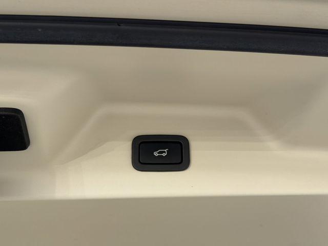 used 2020 Land Rover Range Rover car, priced at $35,470