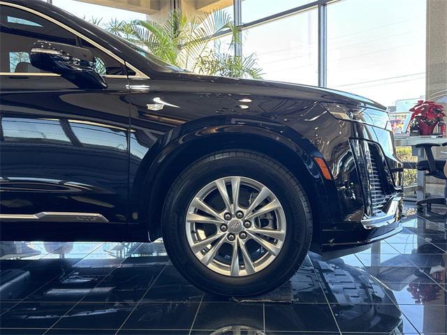 new 2025 Cadillac XT6 car, priced at $51,515