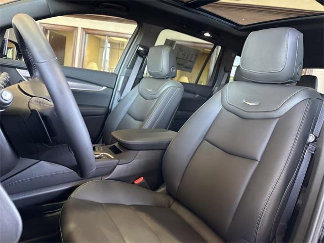 new 2025 Cadillac XT6 car, priced at $51,515