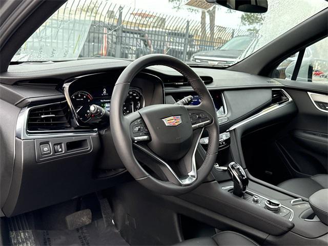 new 2025 Cadillac XT6 car, priced at $51,675