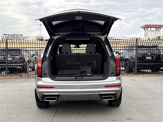 new 2025 Cadillac XT6 car, priced at $51,675