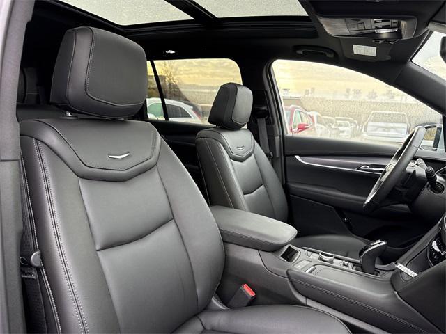 new 2025 Cadillac XT6 car, priced at $51,675