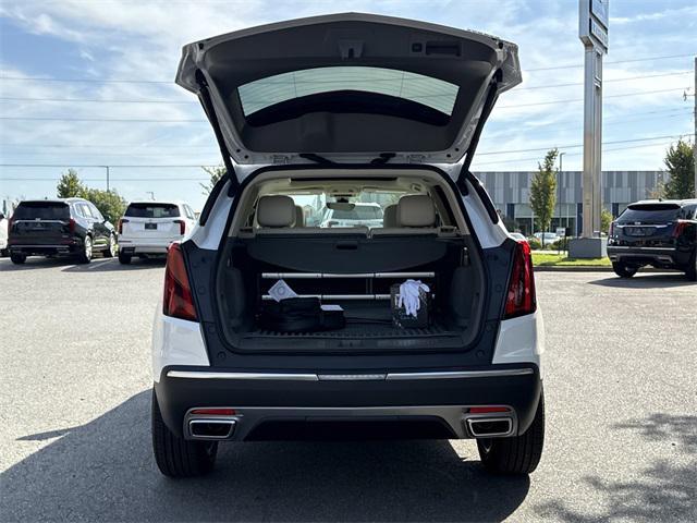 new 2025 Cadillac XT5 car, priced at $56,148