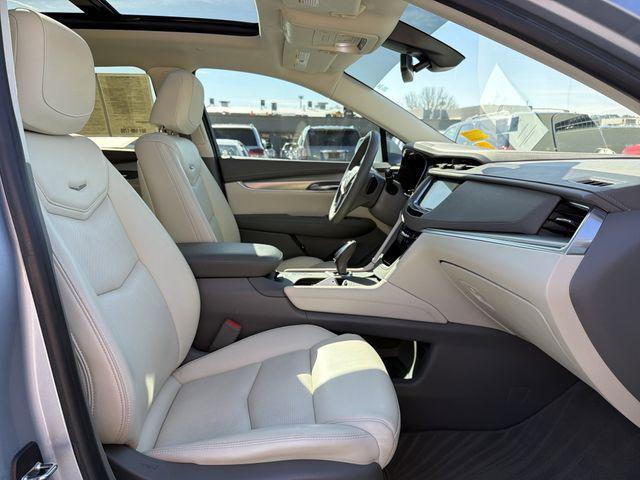 used 2017 Cadillac XT5 car, priced at $18,887