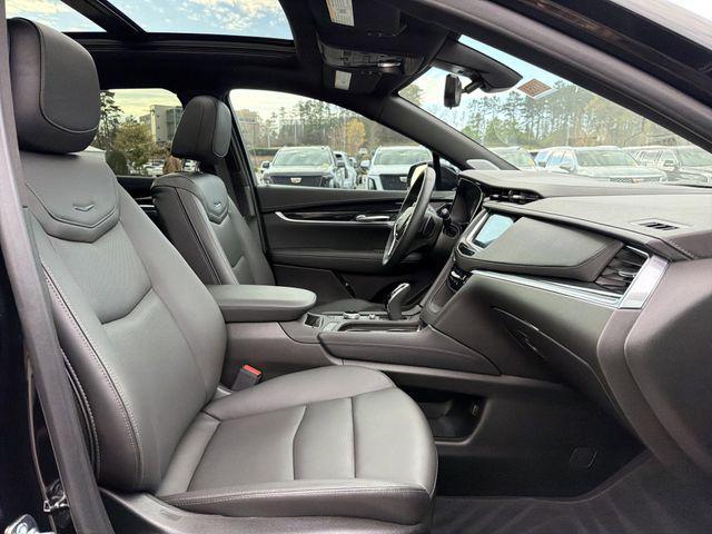 new 2026 Cadillac XT5 car, priced at $59,095