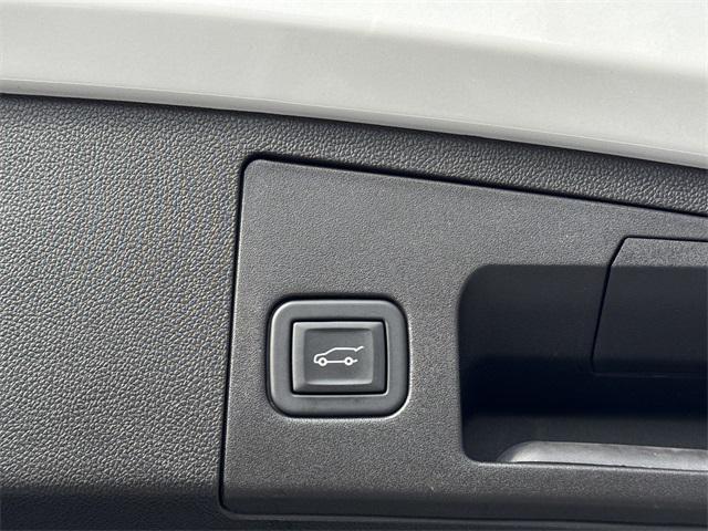 used 2023 Cadillac XT4 car, priced at $26,850