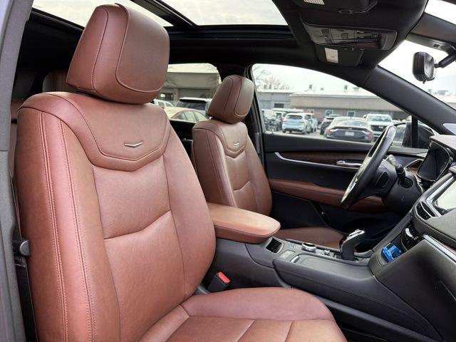 used 2024 Cadillac XT5 car, priced at $36,900