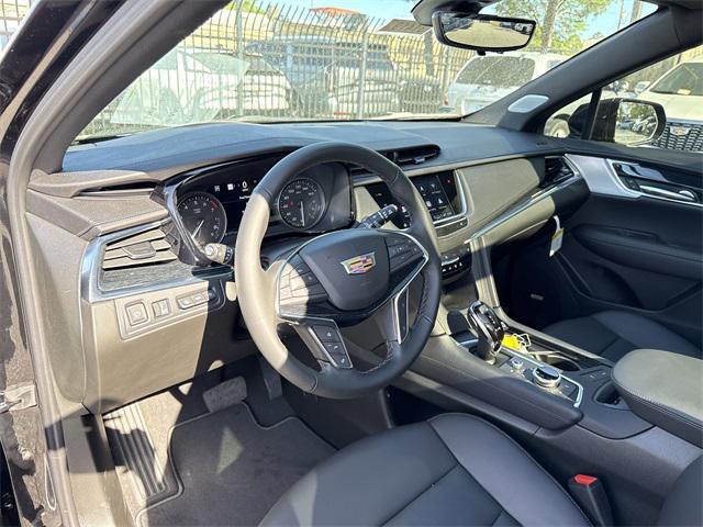 new 2025 Cadillac XT5 car, priced at $54,765