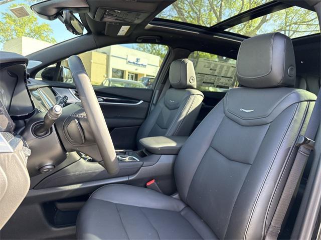 new 2025 Cadillac XT5 car, priced at $54,765