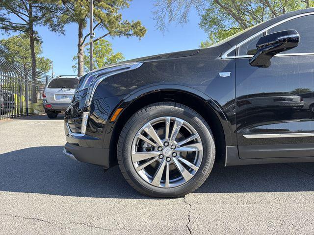 new 2025 Cadillac XT5 car, priced at $54,765