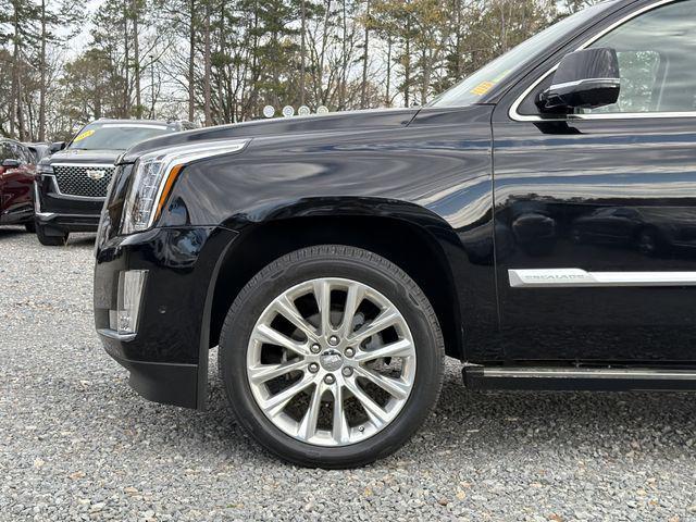 used 2019 Cadillac Escalade ESV car, priced at $31,770