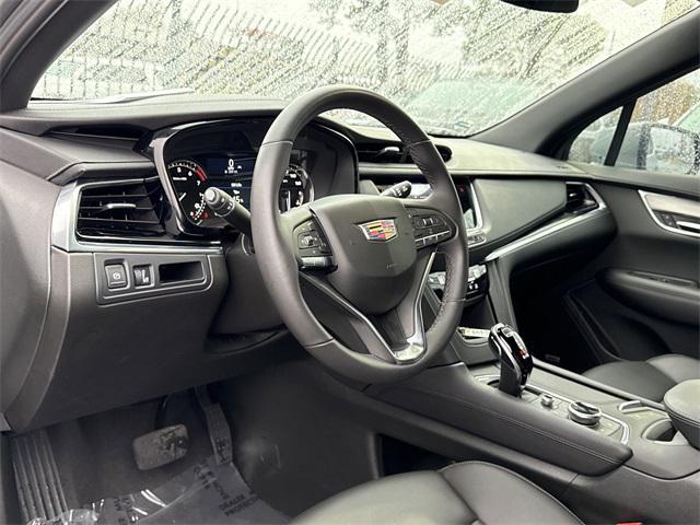 new 2025 Cadillac XT6 car, priced at $51,675