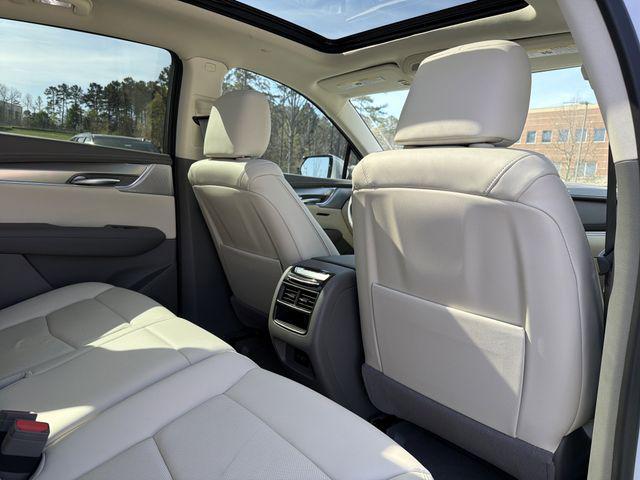 new 2026 Cadillac XT5 car