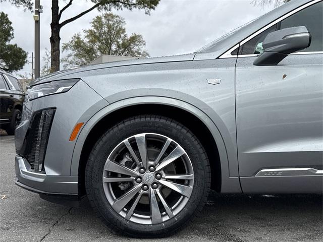 used 2025 Cadillac XT6 car, priced at $38,566