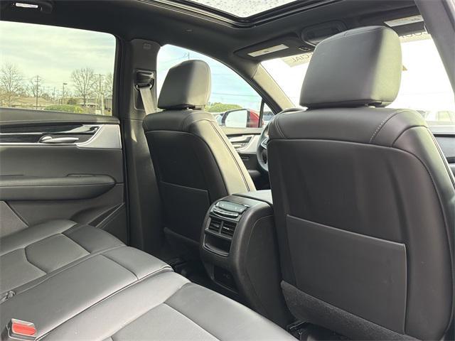 new 2025 Cadillac XT5 car, priced at $58,190