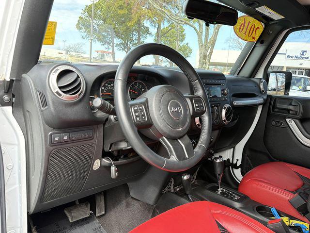 used 2016 Jeep Wrangler Unlimited car, priced at $26,800