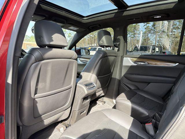 used 2022 Cadillac XT6 car, priced at $37,890