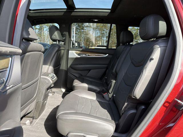 used 2022 Cadillac XT6 car, priced at $37,890