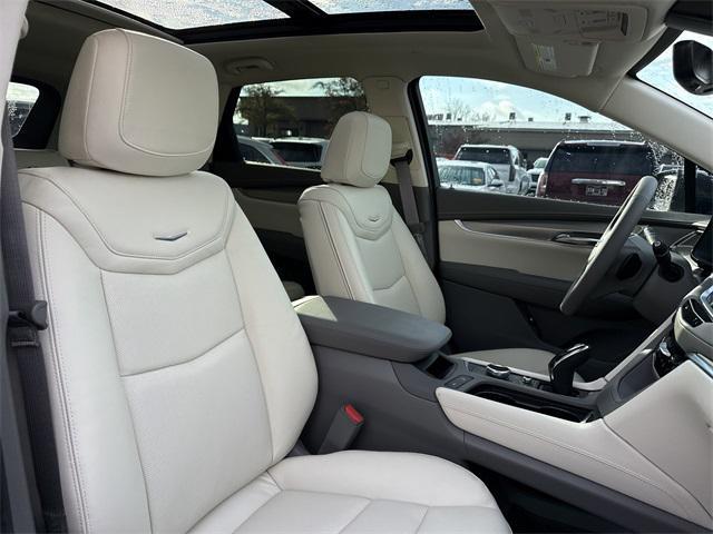 new 2026 Cadillac XT5 car, priced at $59,095