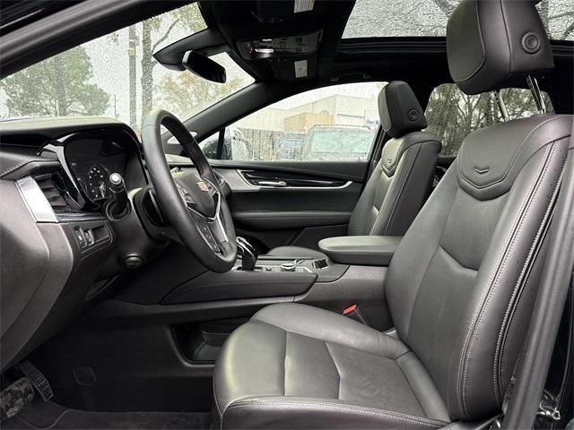 used 2025 Cadillac XT5 car, priced at $43,800