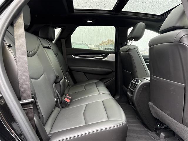 used 2025 Cadillac XT5 car, priced at $43,800