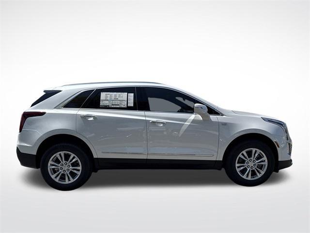 new 2025 Cadillac XT5 car, priced at $49,220
