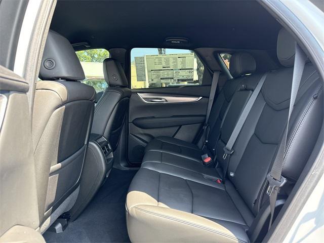 new 2025 Cadillac XT5 car, priced at $49,220