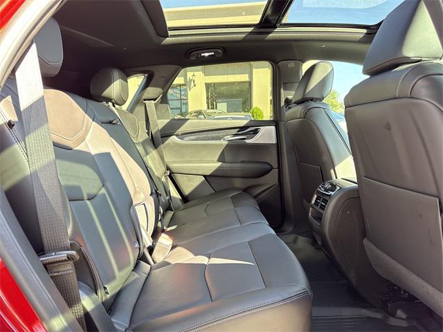 new 2025 Cadillac XT5 car, priced at $60,720