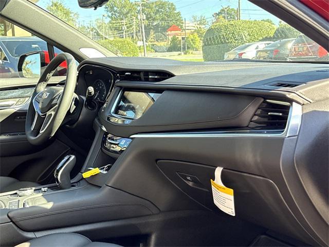 new 2025 Cadillac XT5 car, priced at $60,720