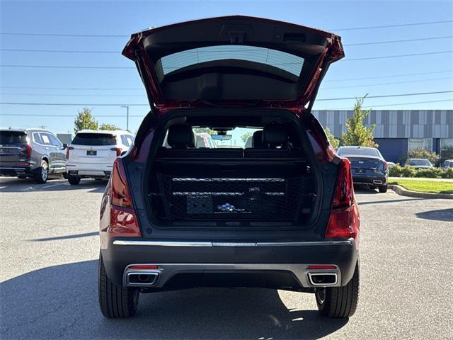 new 2025 Cadillac XT5 car, priced at $60,720