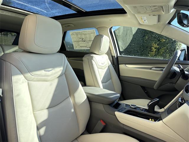 new 2026 Cadillac XT5 car, priced at $60,120