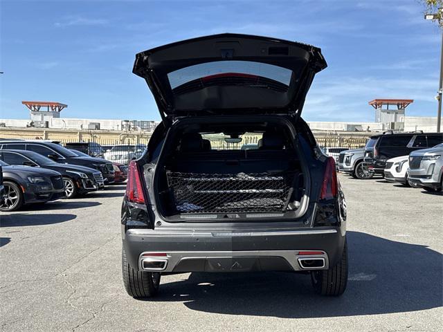 new 2026 Cadillac XT5 car, priced at $59,520