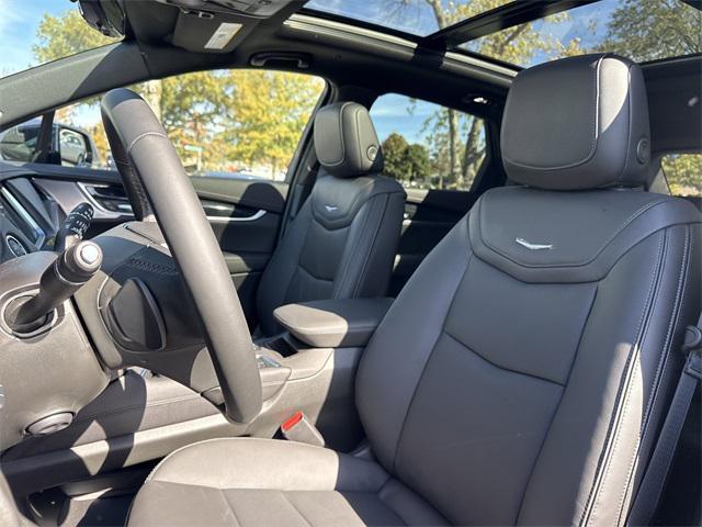 new 2026 Cadillac XT5 car, priced at $59,520