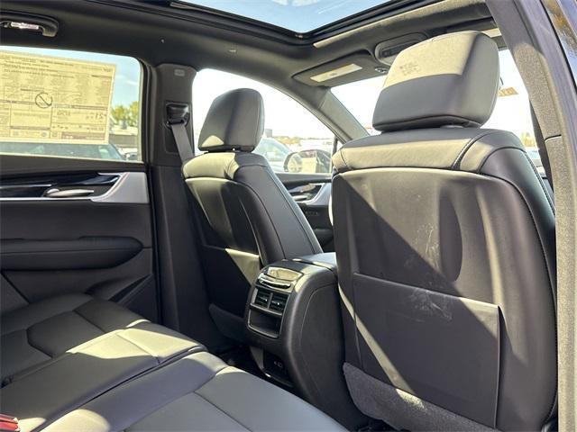new 2026 Cadillac XT5 car, priced at $59,520