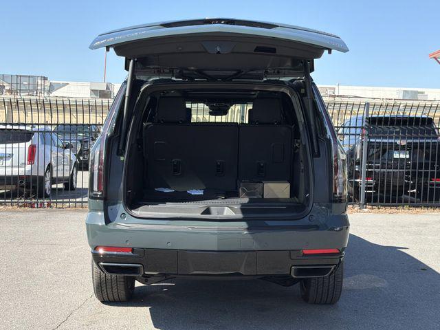 new 2026 Cadillac Escalade ESV car