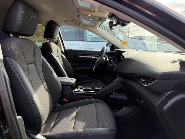 used 2022 Buick Envision car, priced at $25,550