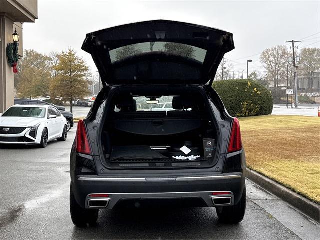 new 2025 Cadillac XT5 car, priced at $58,070