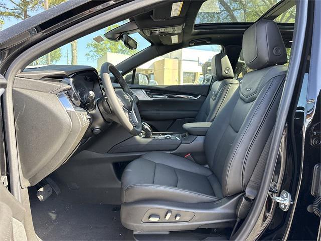 new 2025 Cadillac XT5 car, priced at $56,890