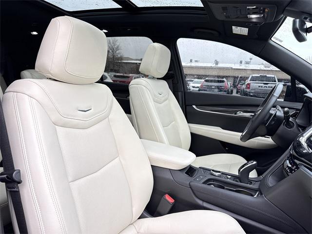 used 2024 Cadillac XT6 car, priced at $47,800