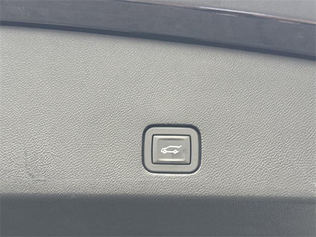 used 2024 Cadillac XT6 car, priced at $47,800