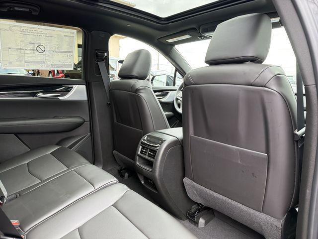 new 2026 Cadillac XT5 car, priced at $60,420