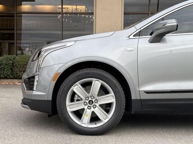 new 2026 Cadillac XT5 car, priced at $66,185