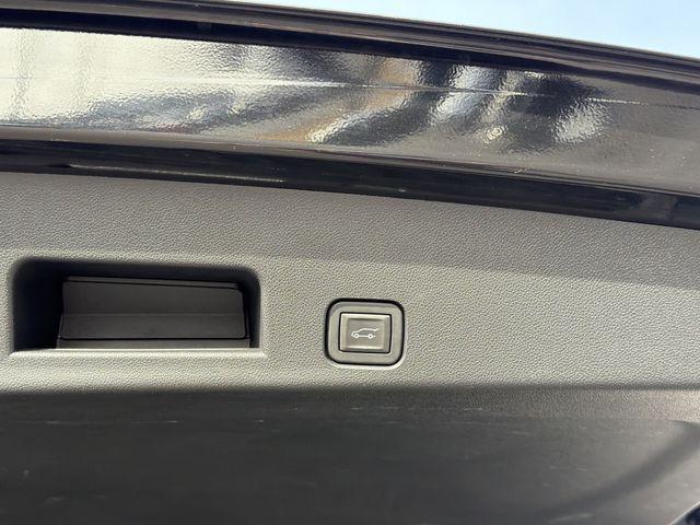 used 2025 Buick Enclave car, priced at $37,550