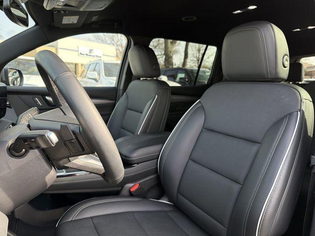 used 2025 Buick Enclave car, priced at $37,550