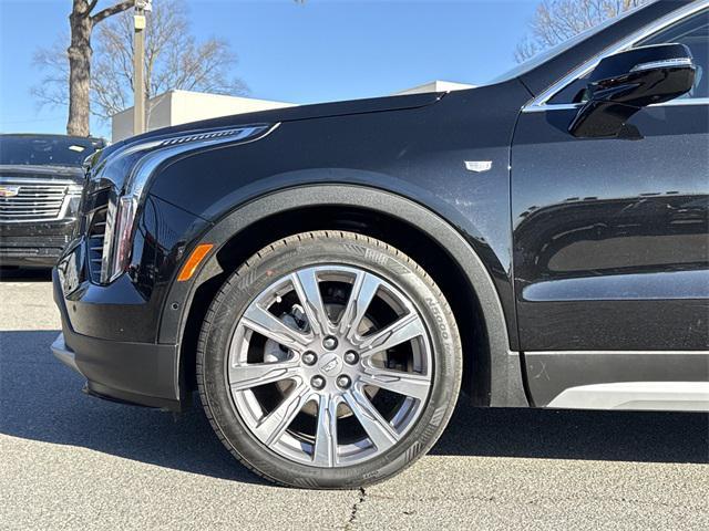 used 2022 Cadillac XT4 car, priced at $23,525
