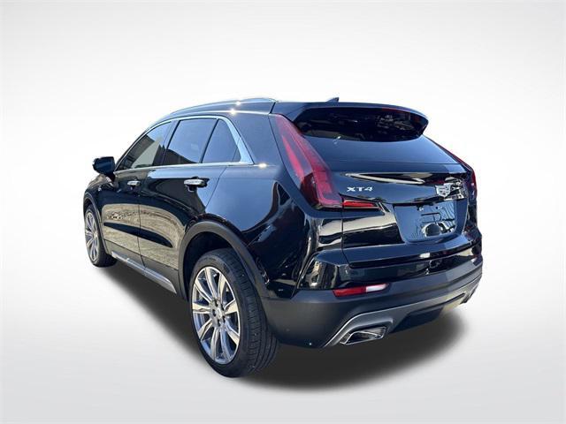 used 2022 Cadillac XT4 car, priced at $23,525