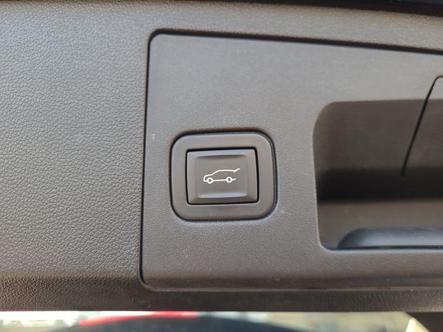 used 2020 Cadillac XT4 car, priced at $21,550