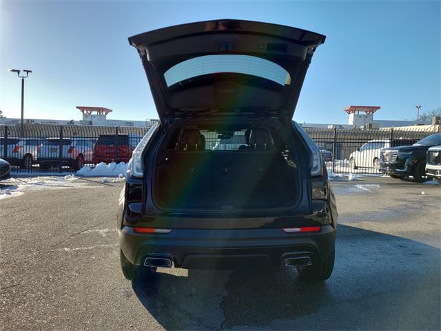 used 2020 Cadillac XT4 car, priced at $21,550